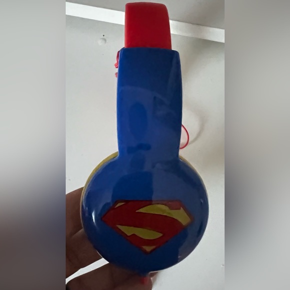 Superman headphones - Picture 3 of 3